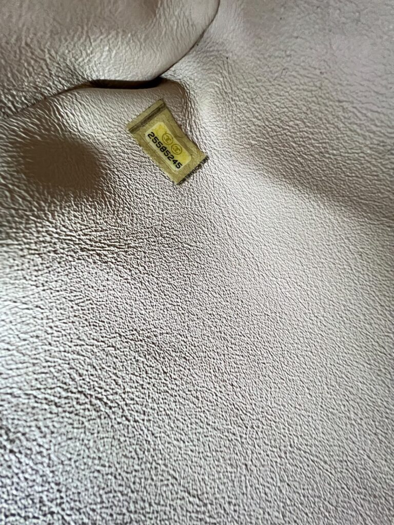 Coco Luxe Large Black GHW