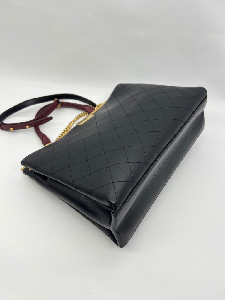 Coco Luxe Large Black GHW
