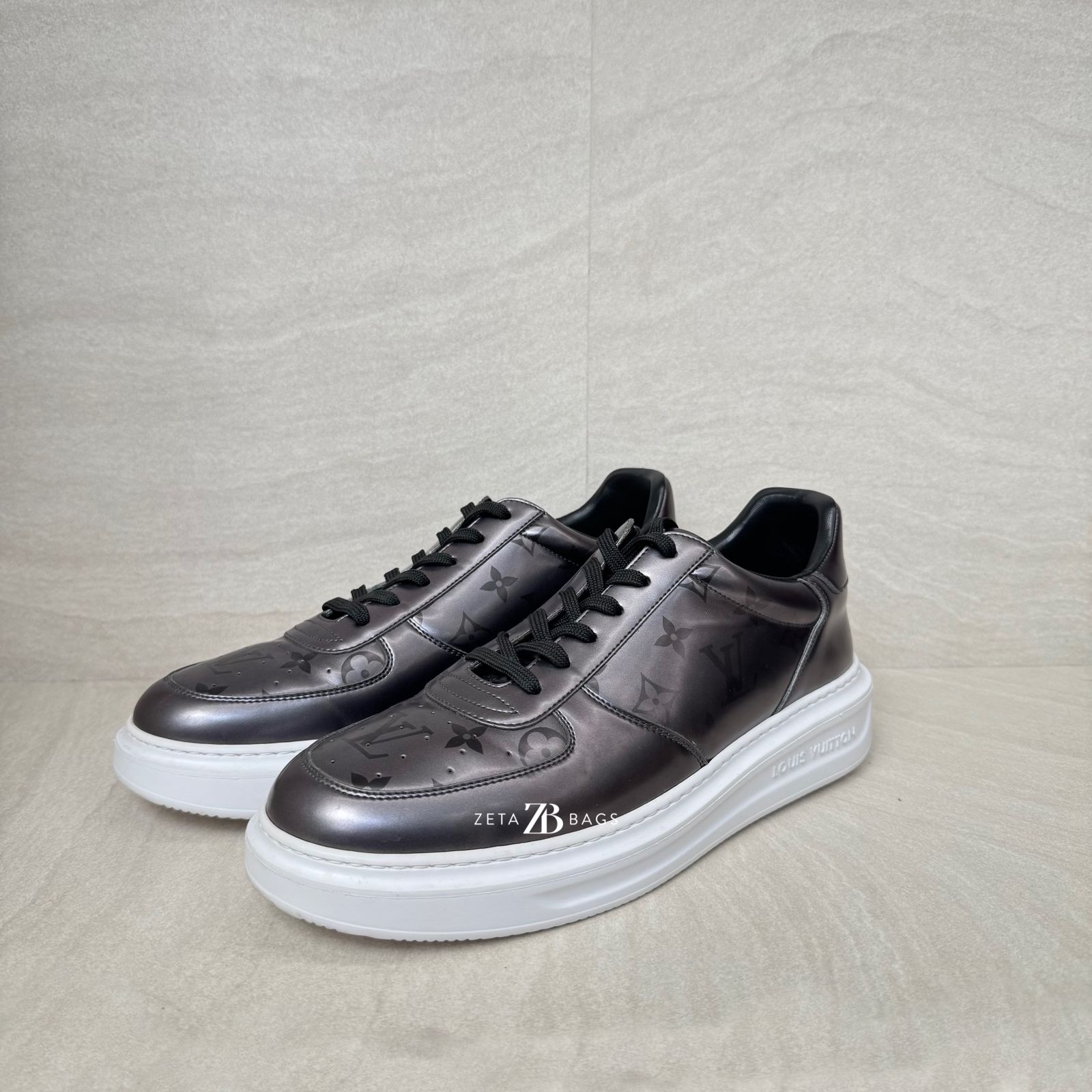 Louis Vuitton Beverly Hills Sneakers Vernis Monogram Dark Silver