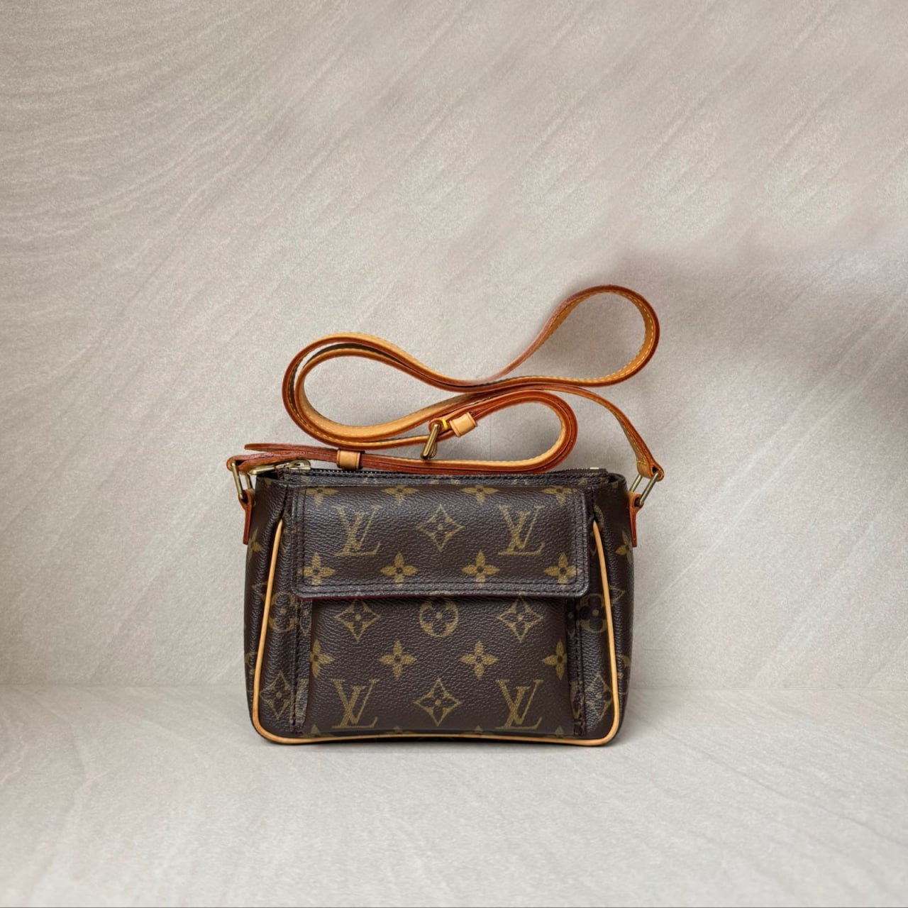 Louis Vuitton Viva Cite PM Monogram