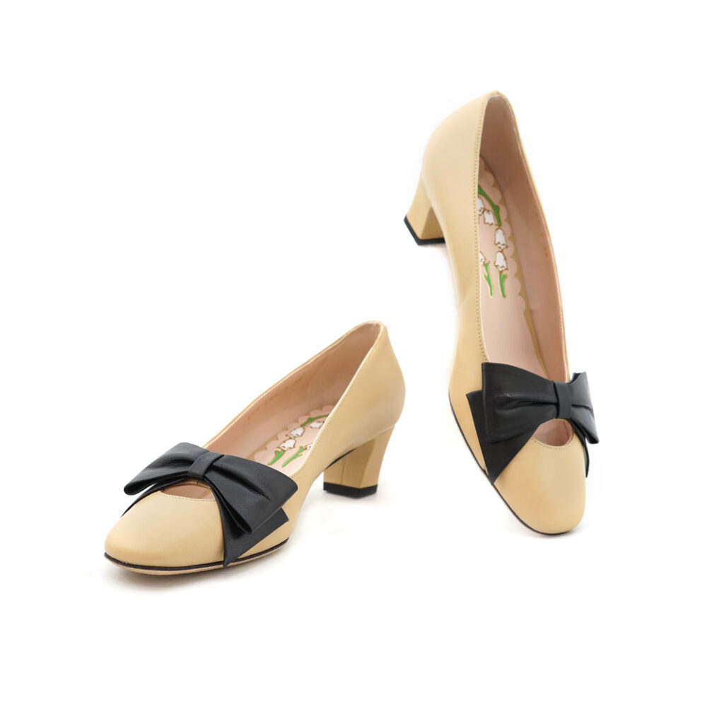 Velentino Bowow 45 Pump Heels Nude Black