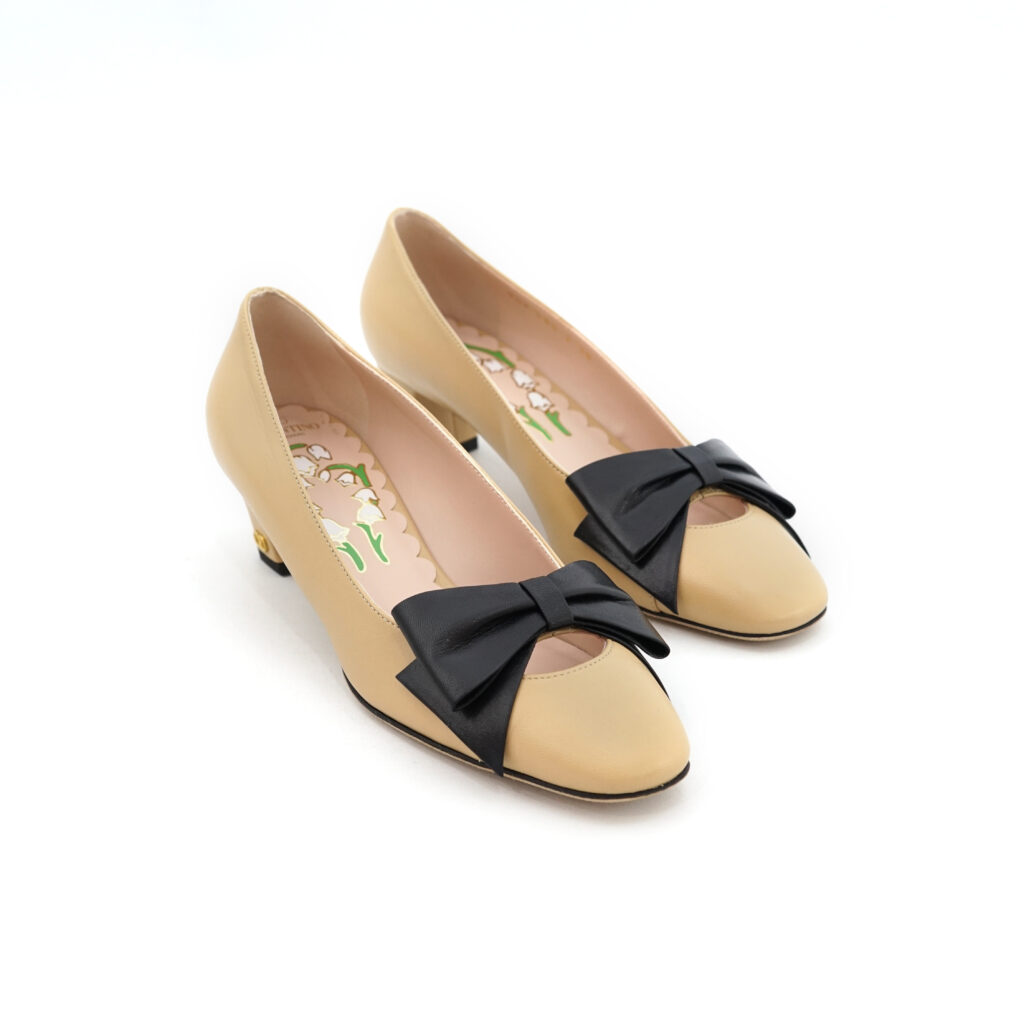 Velentino Bowow 45 Pump Heels Nude Black