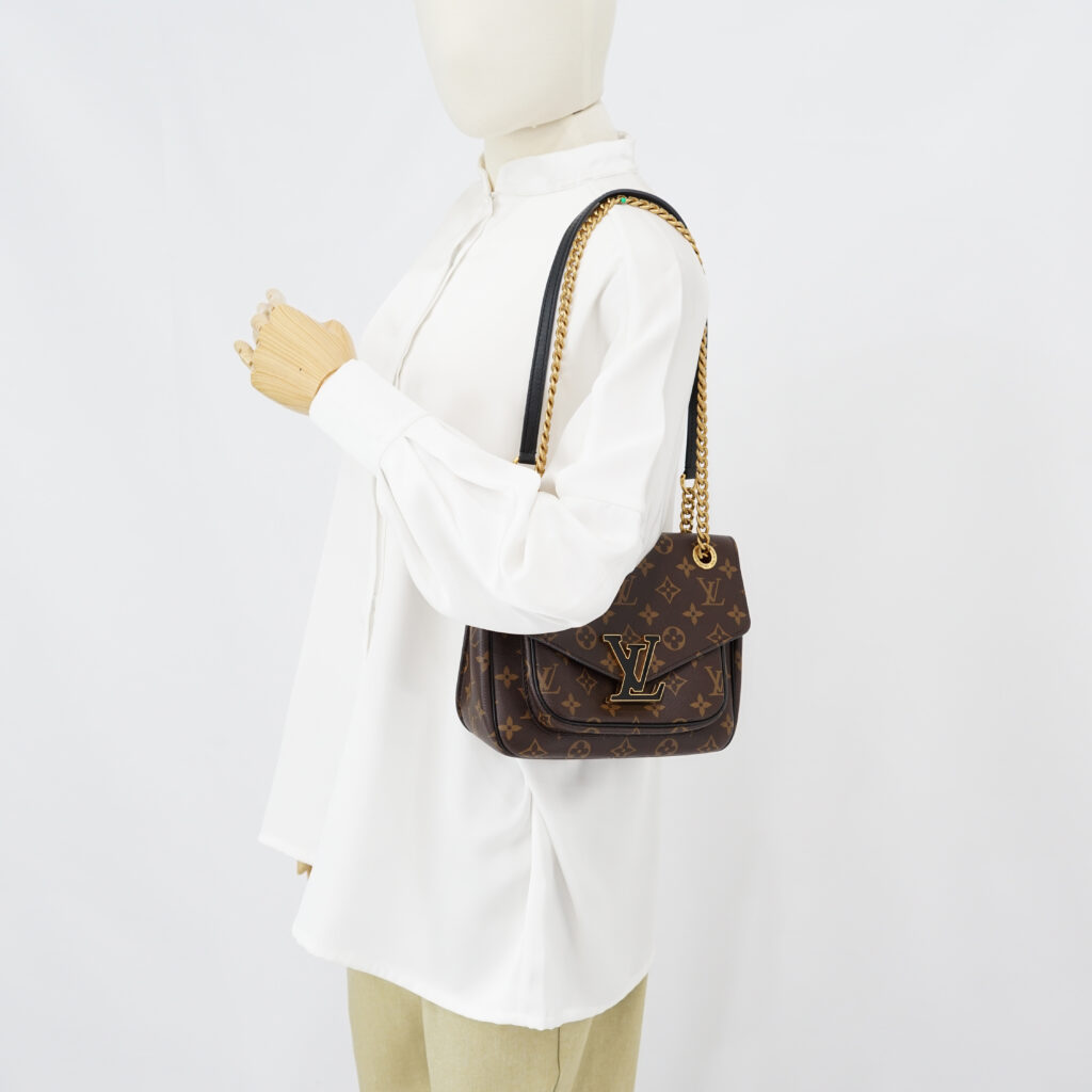 Louis Vuitton Passy Monogram GHW