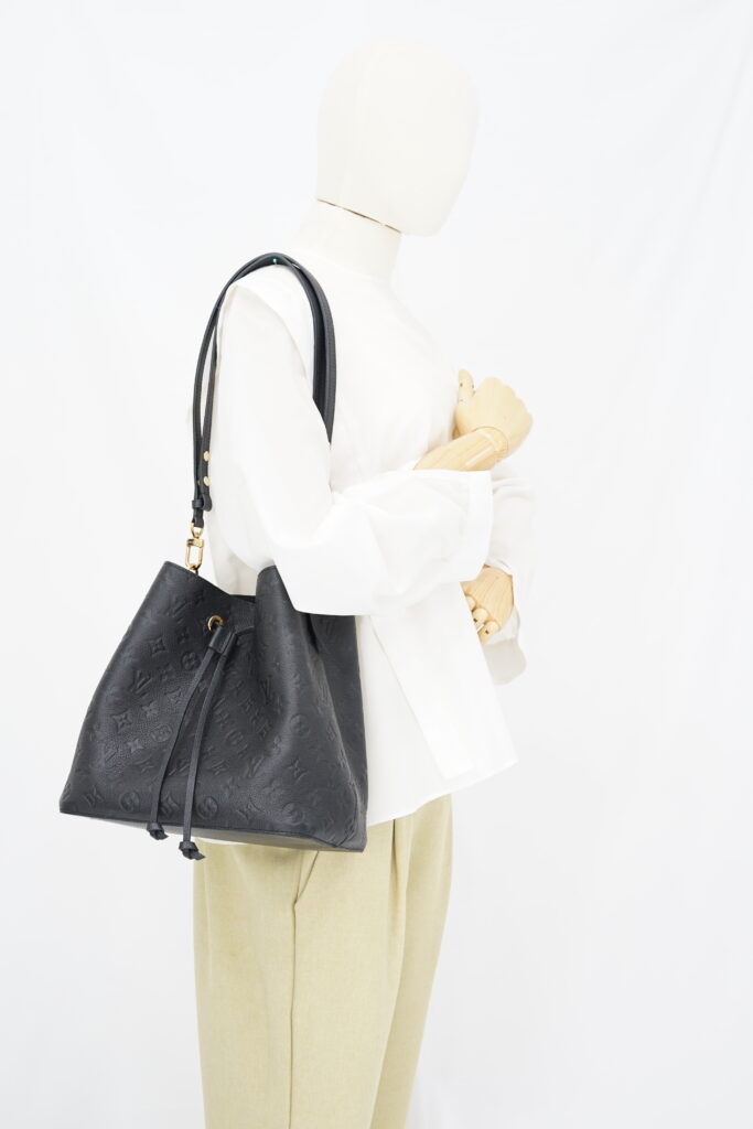 Louis Vuitton Neo Noe MM Monogram Empriente Black