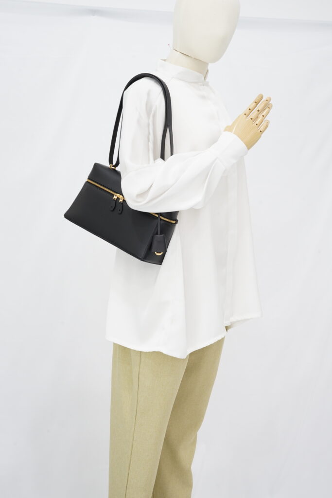 Loro Piana Extra Bag L27 Saddle Calfskin Black GHW