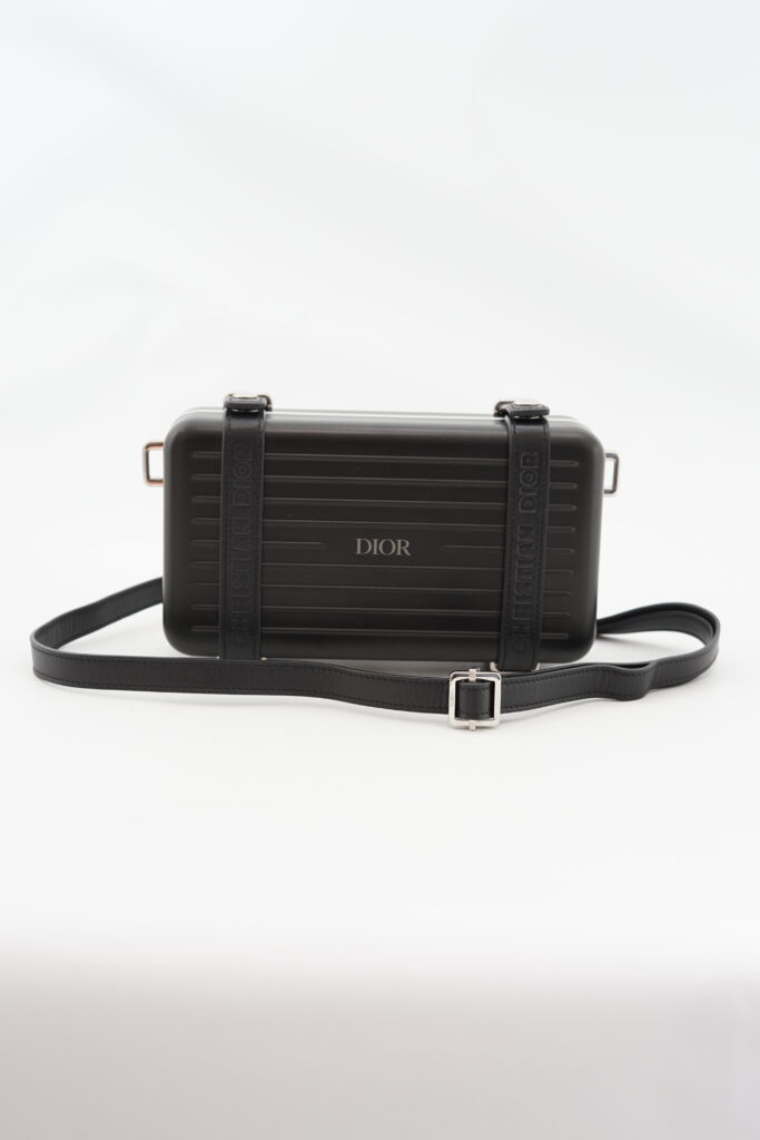 Dior Amenity Kit Aluminium Black SHW