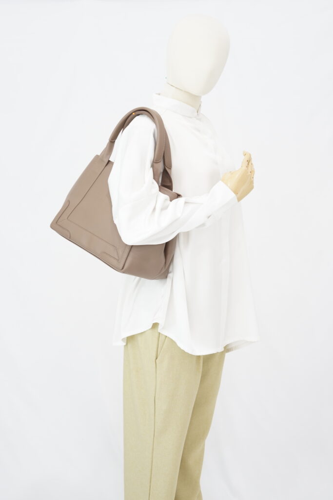 Balenciaga Cabas Taupe SHW