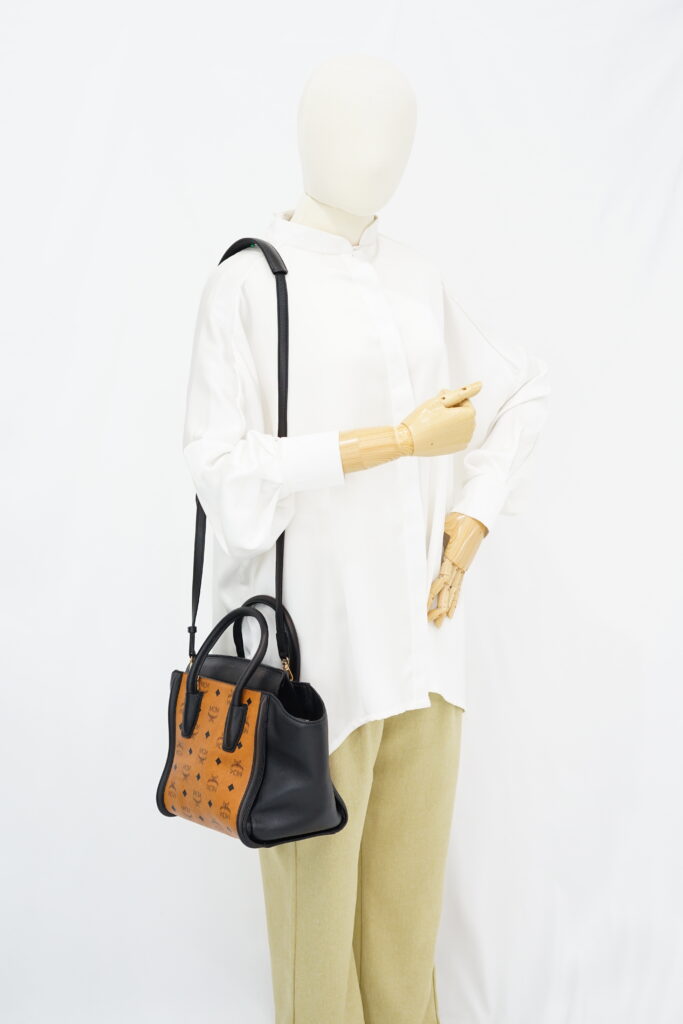 MCM Visetos Kathy Small Cognac Black GHW