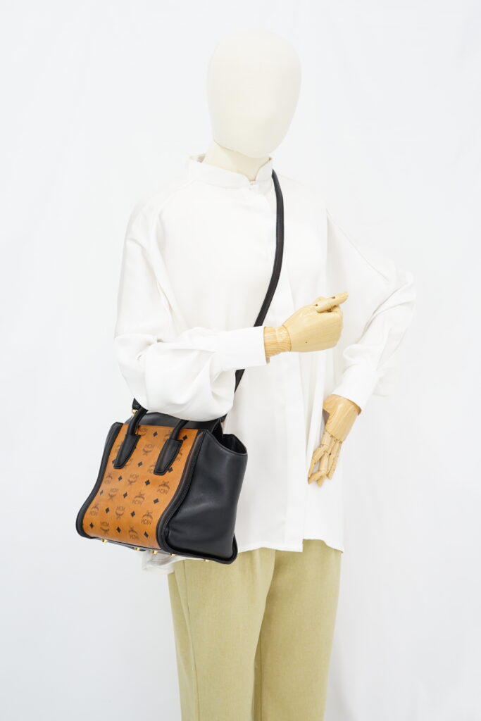 MCM Visetos Kathy Small Cognac Black GHW