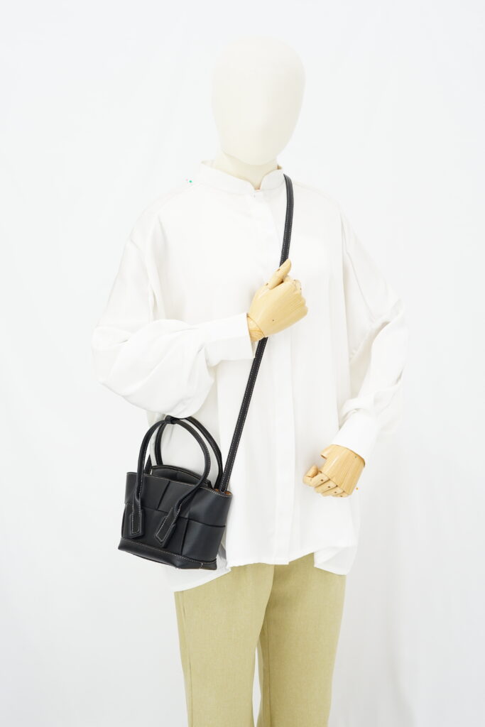 Bottega Veneta Arco Mini Black Intrecciato SHW