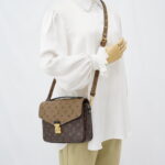 Louis Vuitton Metis MM Monogram Reverse GHW