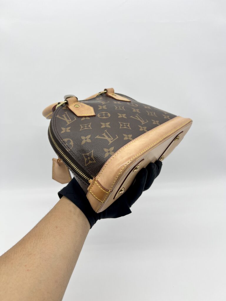 Louis Vuitton Alma BB Monogram GHW