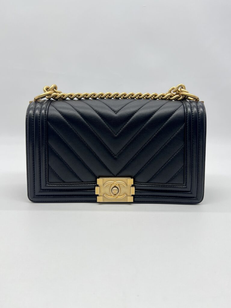 Chanel Boy 25 Chevron Black GHW