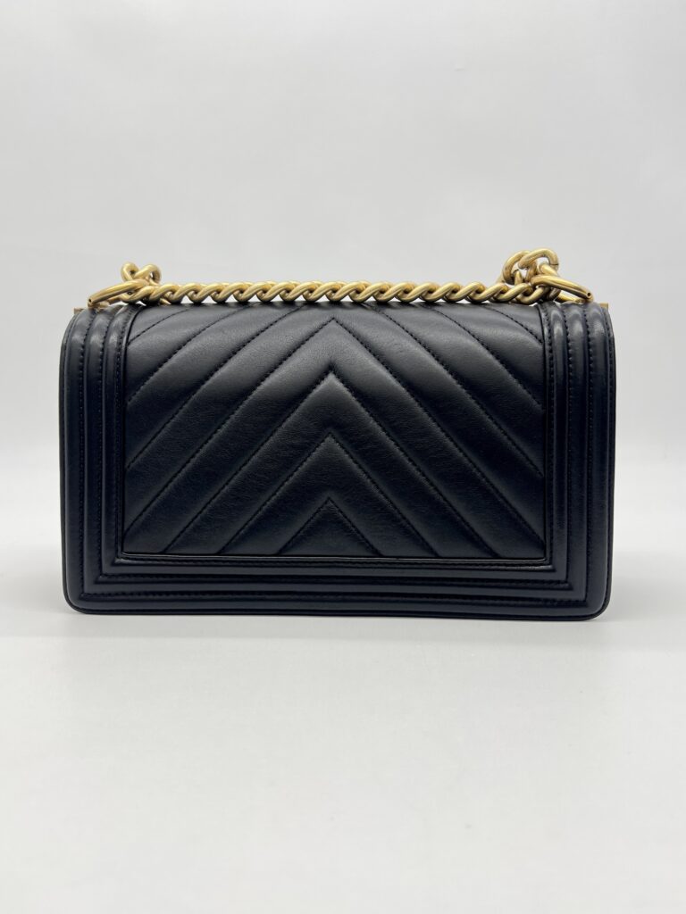 Chanel Boy 25 Chevron Black GHW