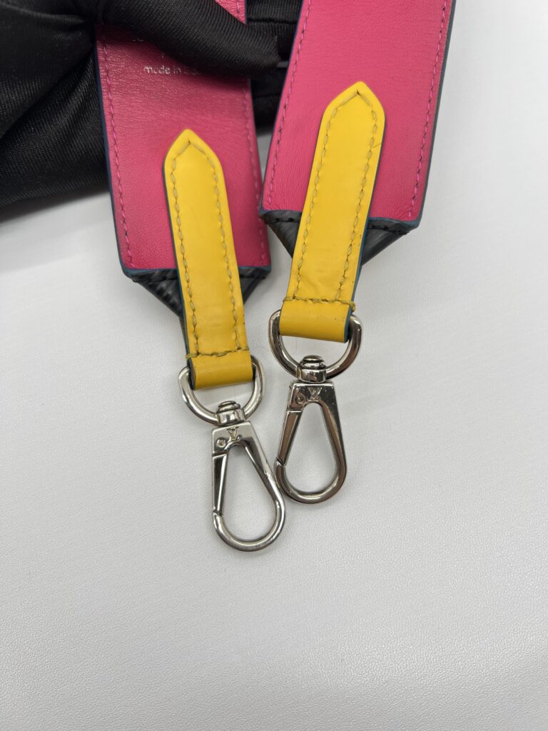 Louis Vuitton Strap Epi Noir Hot Pink SHW