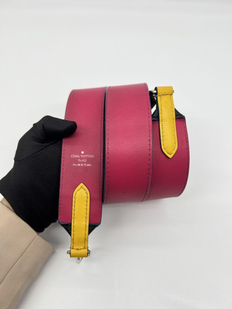 Louis Vuitton Strap Epi Noir Hot Pink SHW