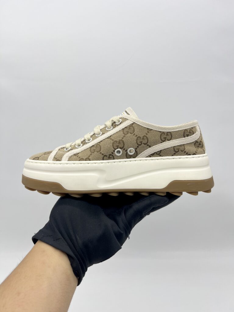 Gucci Tennis 1977 GG Supreme Beige