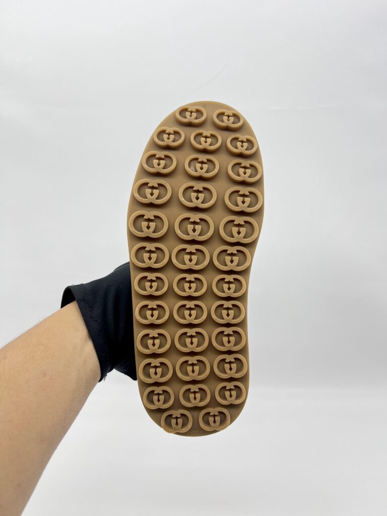Gucci Tennis 1977 GG Supreme Beige