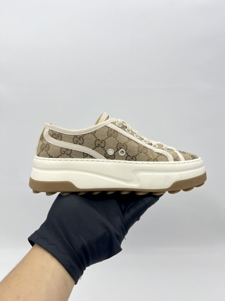 Gucci Tennis 1977 GG Supreme Beige