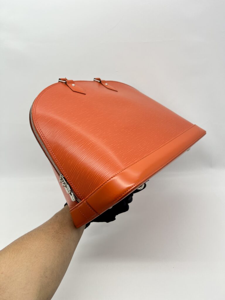 Louis Vuitton Alma GM Piment Epi Orange SHW