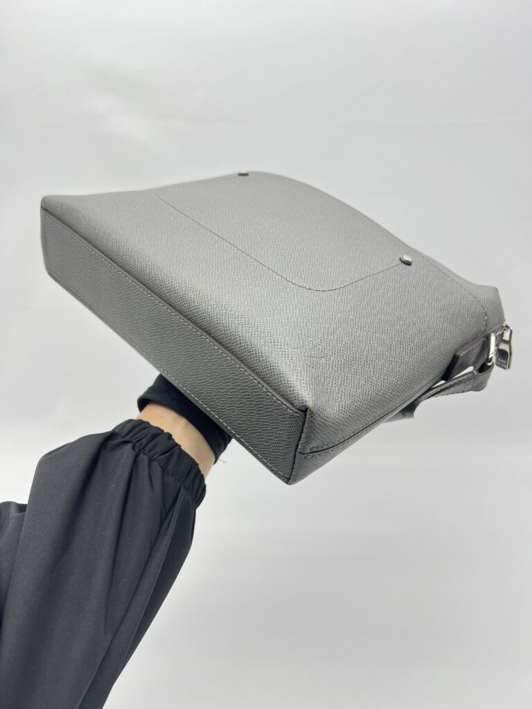 Louis Vuitton Grigori Messenger PM Taiga Grey SHW