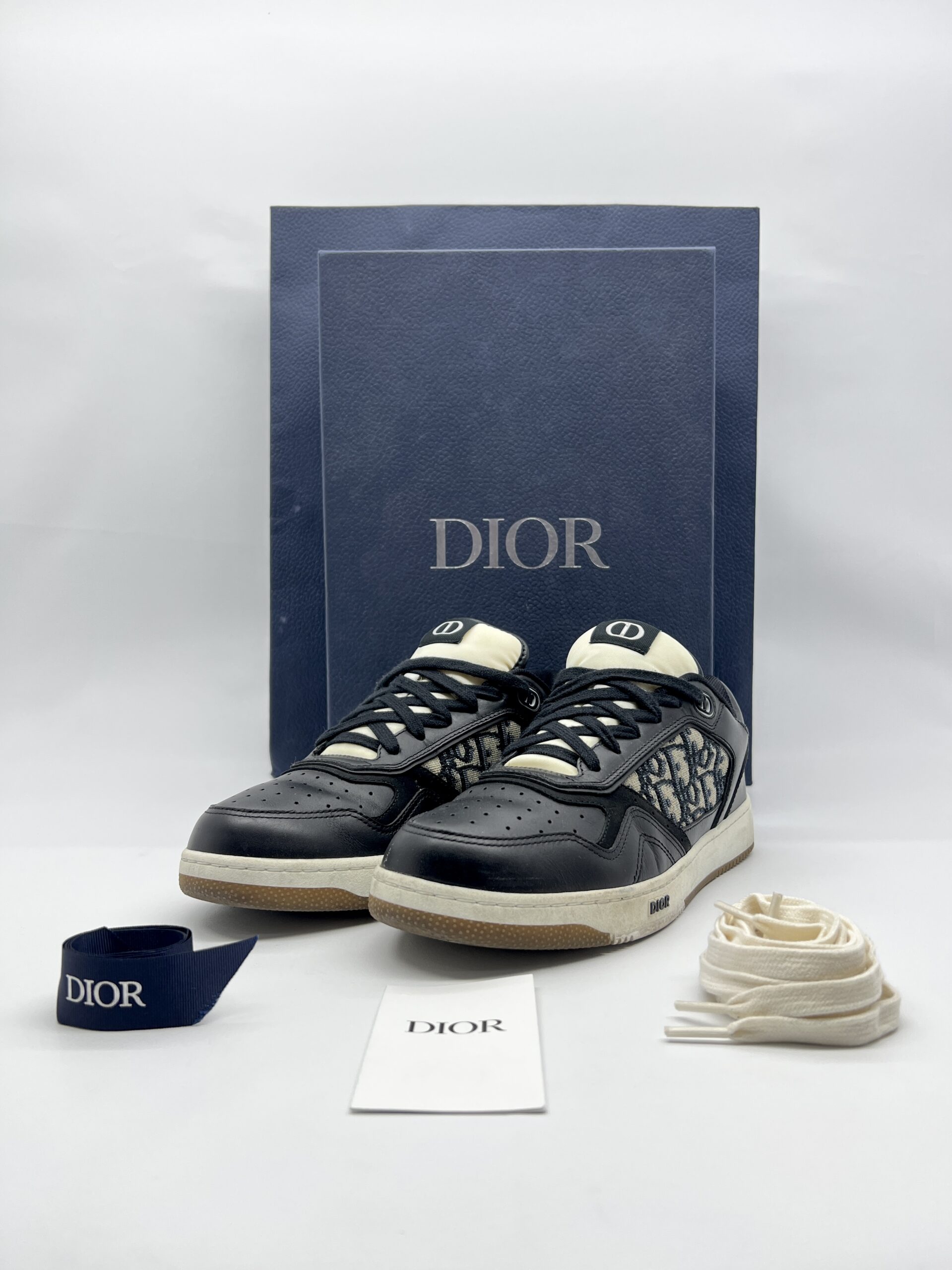 Dior B27 Uptown Low-Top Oblique White Black