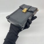 Louis Vuitton Pochette Trunk Verticale Epi Black GHW