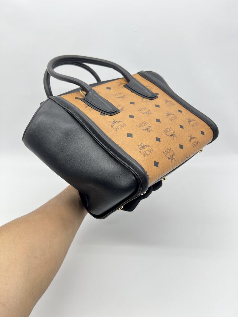 MCM Visetos Kathy Small Cognac Black GHW