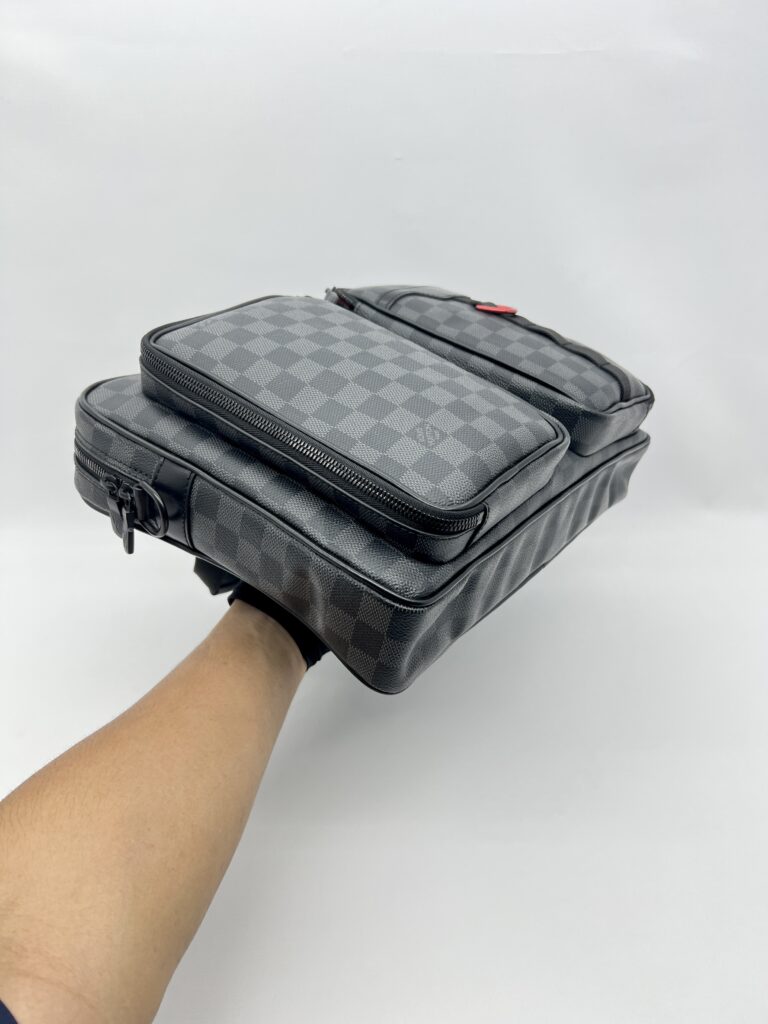 Louis Vuitton Utility Business Damier Graphite