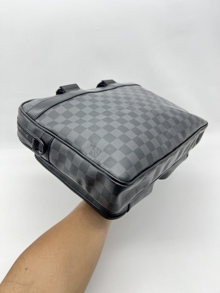 Louis Vuitton Utility Business Damier Graphite