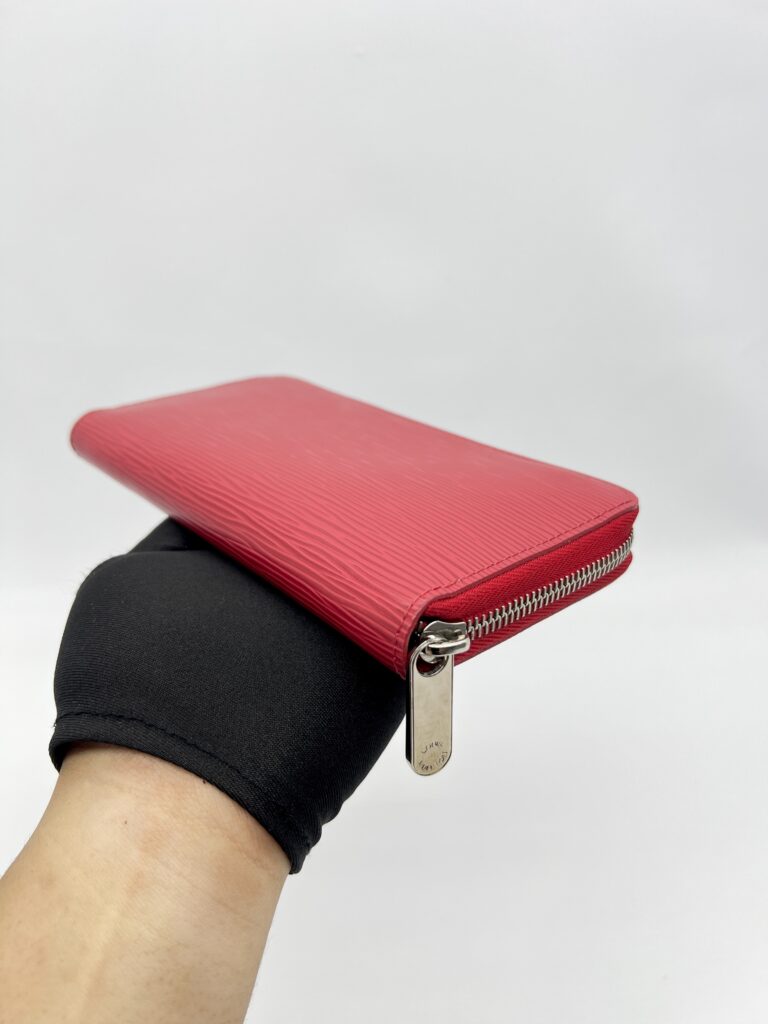 Louis Vuitton Zippy Wallet Epi Red SHW