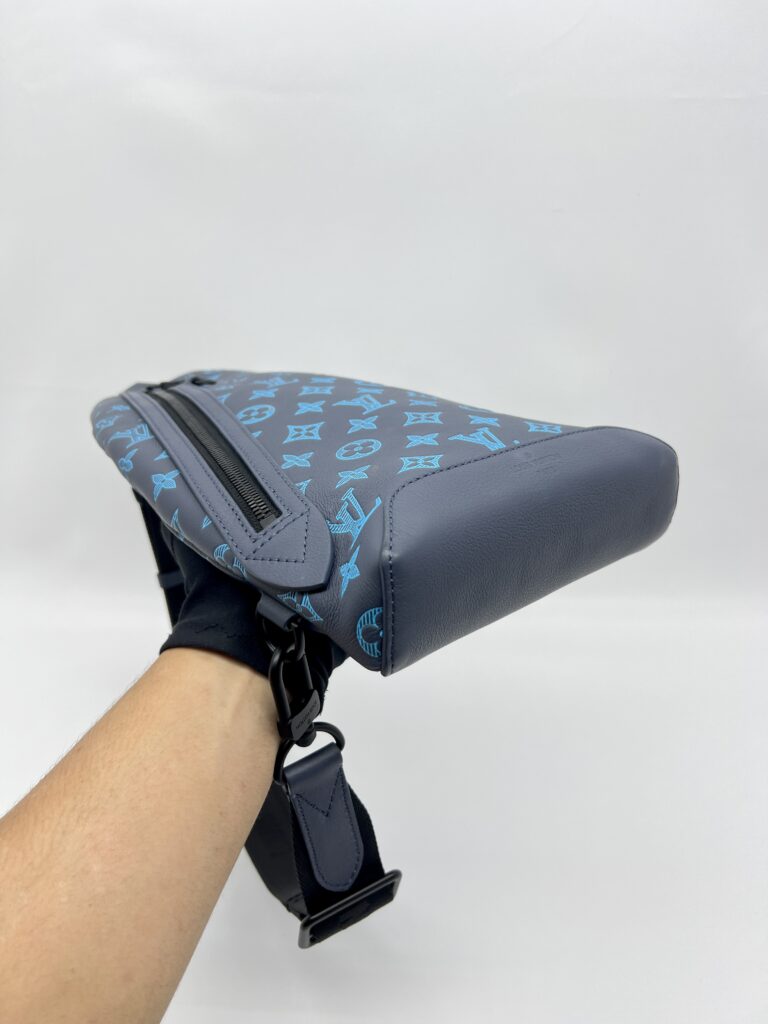 Louis Vuitton Duo Slingbag Monogram Shadow River Blue