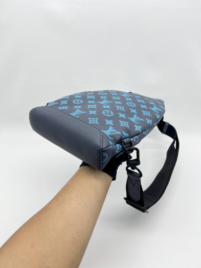 Louis Vuitton Duo Slingbag Monogram Shadow River Blue
