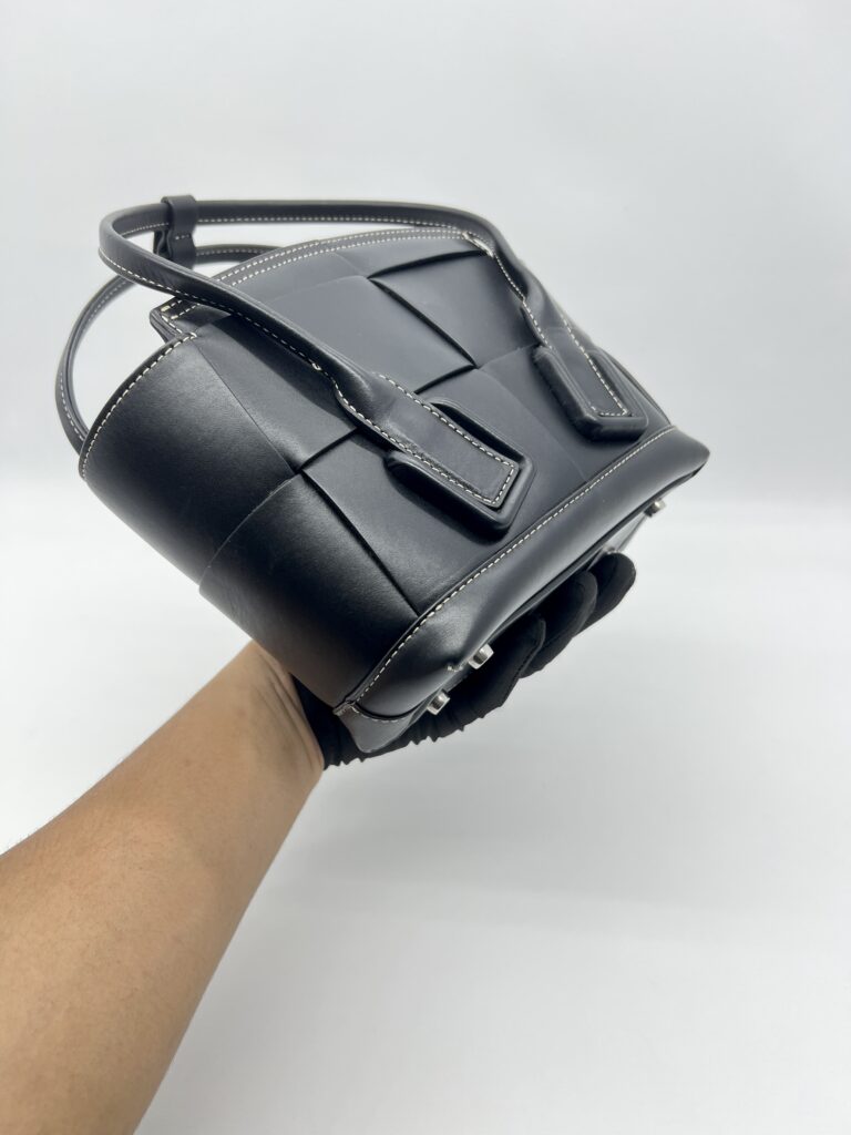 Bottega Veneta Arco Mini Black Intrecciato SHW