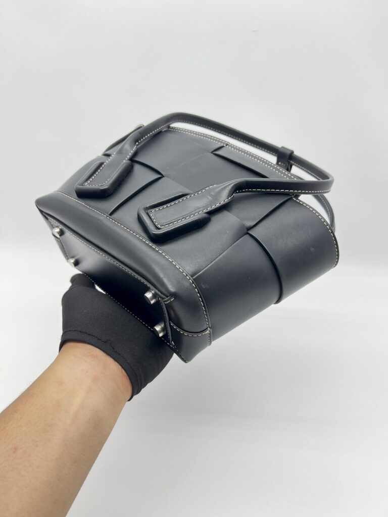 Bottega Veneta Arco Mini Black Intrecciato SHW