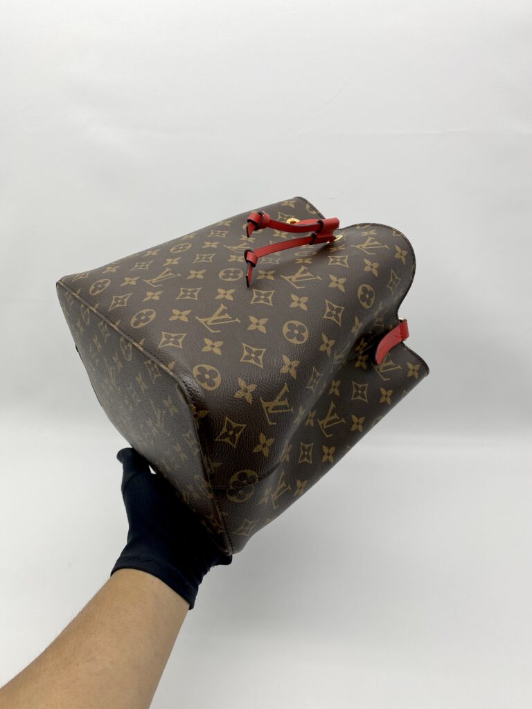 Louis Vuitton Neo Noe MM Monogram Coquelicot GHW