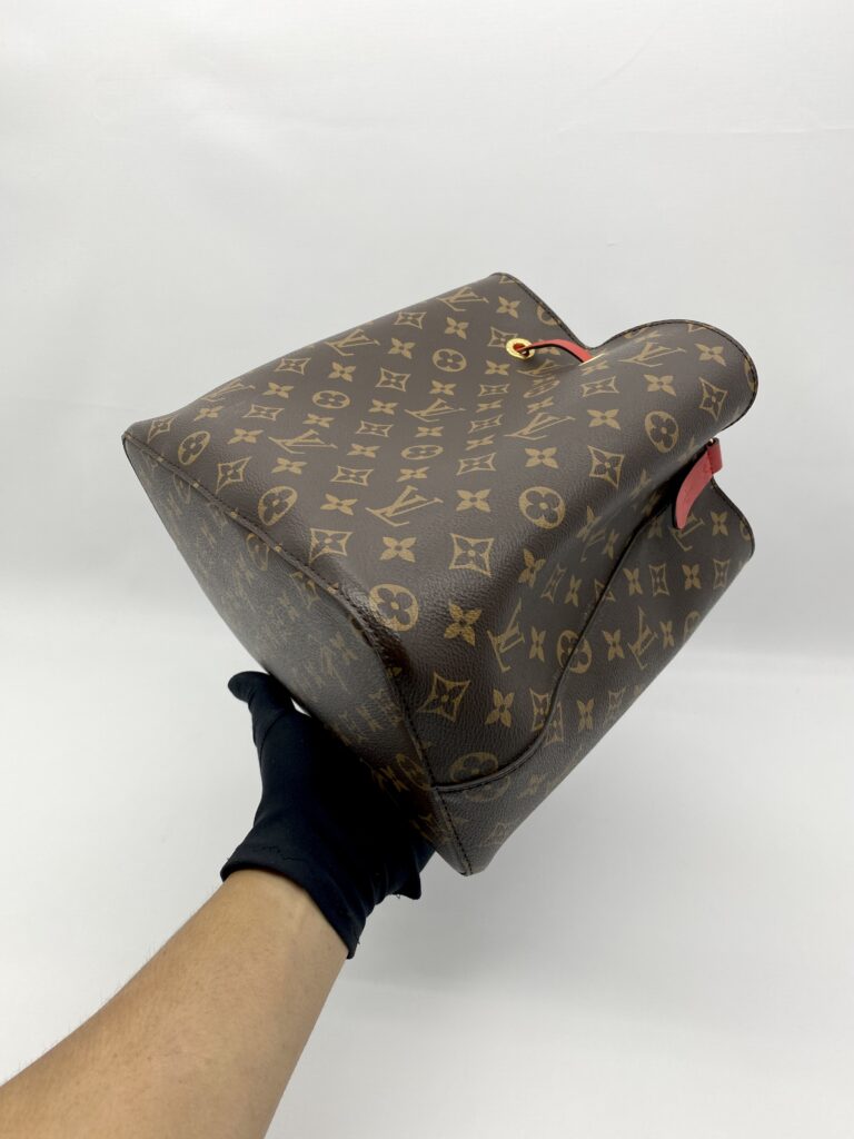 Louis Vuitton Neo Noe MM Monogram Coquelicot GHW