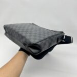 Louis Vuitton District Messenger Damier Graphite SHW