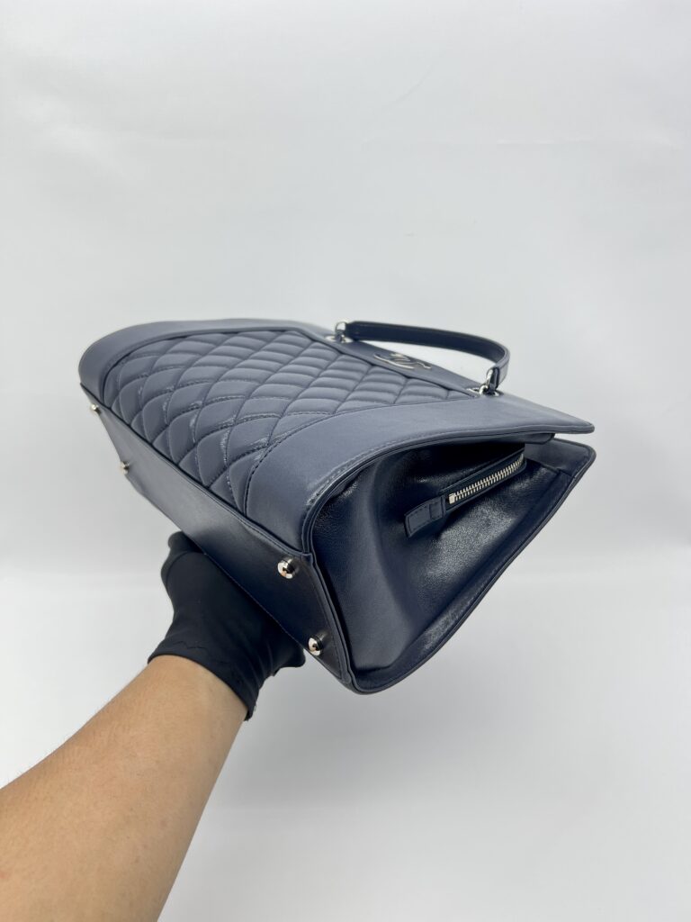 Chanel Mademoiselle Vintage Bag Navy SHW