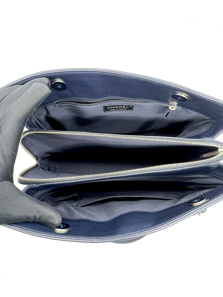 Chanel Mademoiselle Vintage Bag Navy SHW
