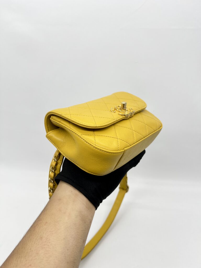 Chanel Chain Infinity Waist Belt Bag Yellow GHW