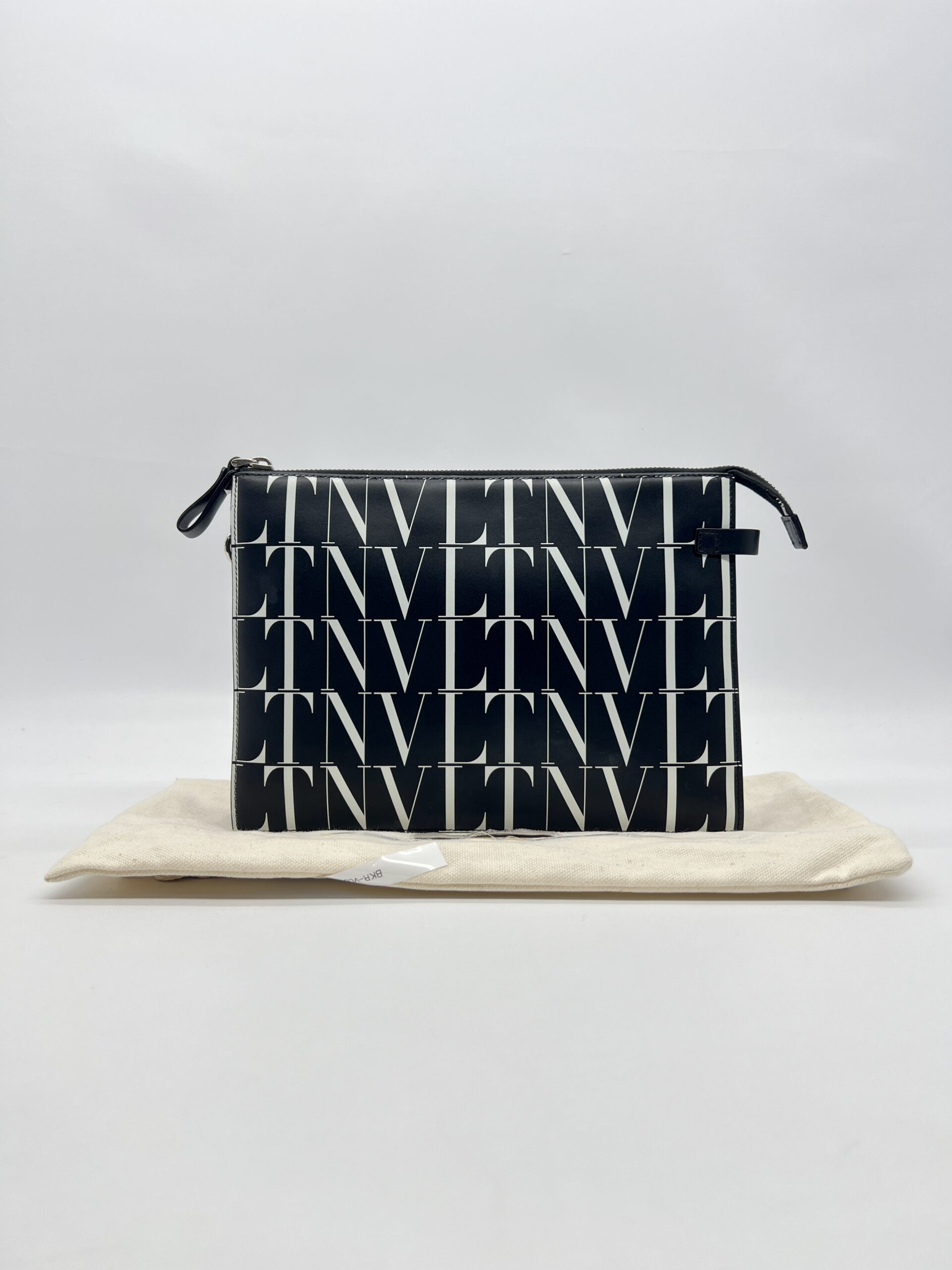 Valentino Garavani Vltn Times Zipper Black White SHW