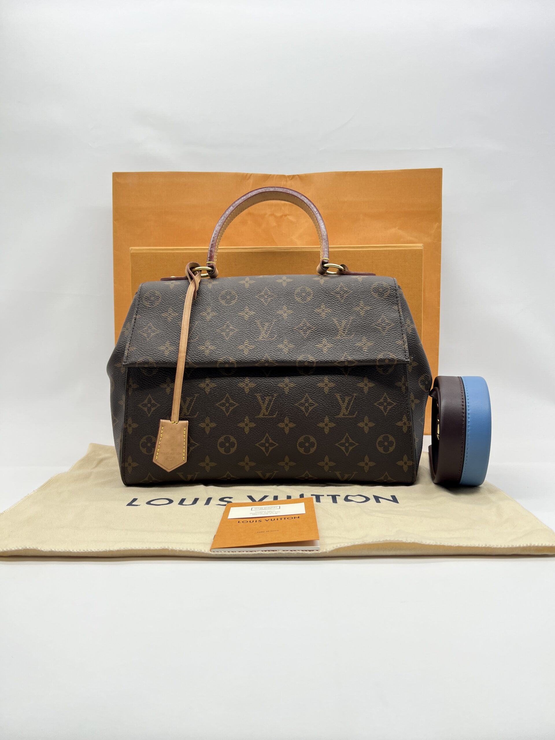Louis Vuitton CLuny MM Monogram GHW