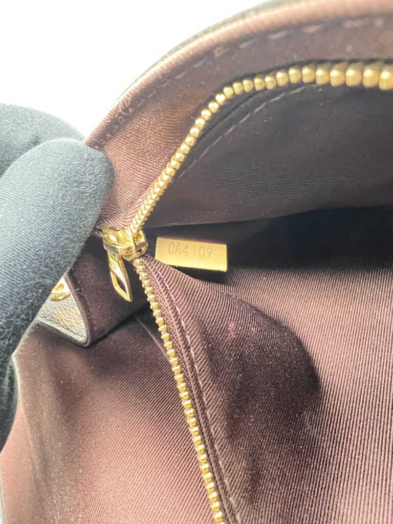 Louis Vuitton CLuny MM Monogram GHW
