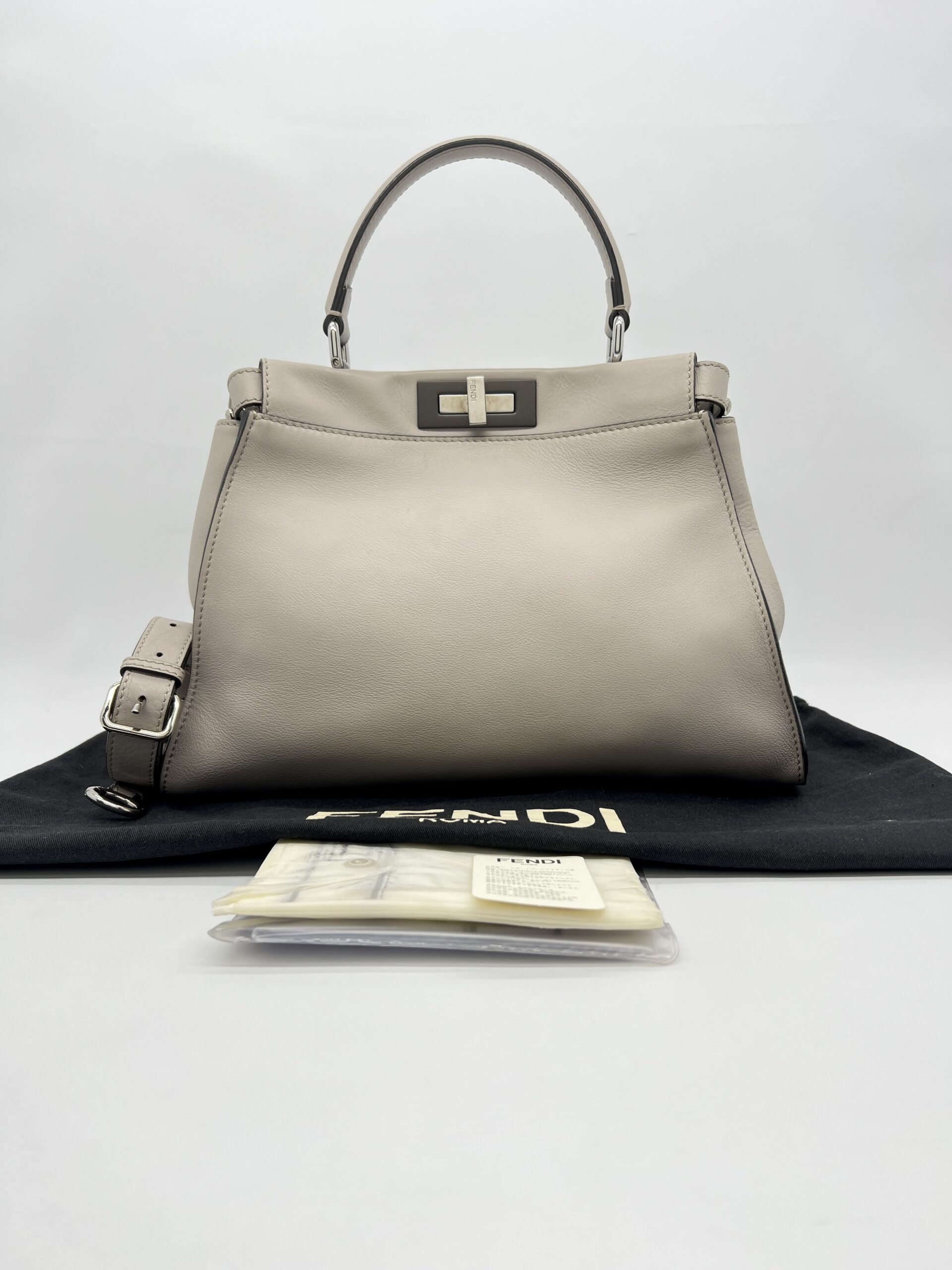 Fendi Peekaboo Medium Nappa Shiny Satchel Grigio Polvere