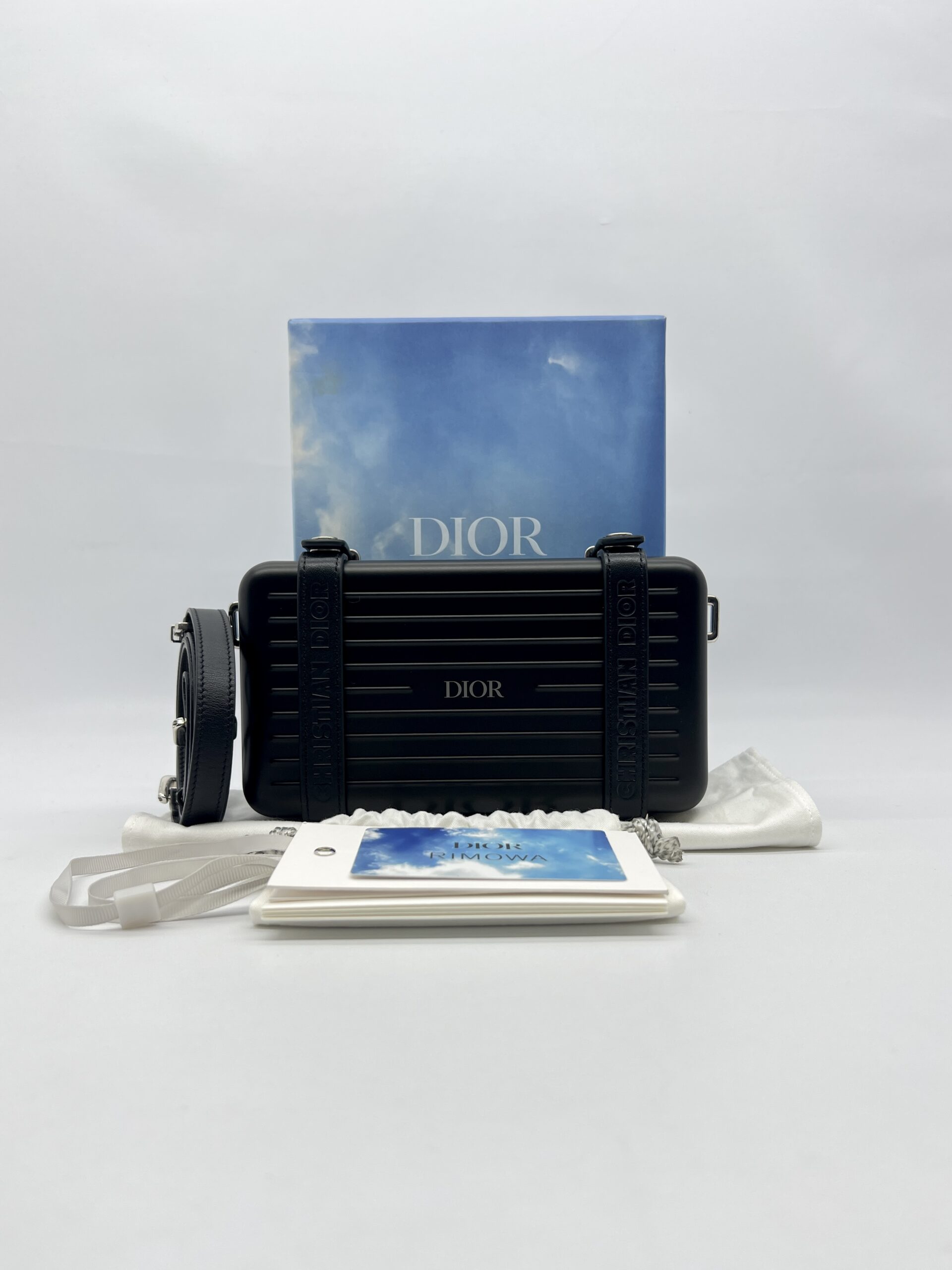 Dior Amenity Kit Aluminium Black SHW