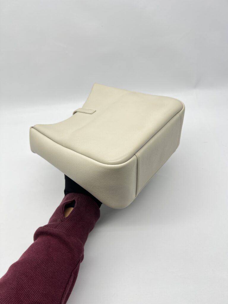 Saint Lurent Hobo Le 5A7 Supple Small Ivory GHW