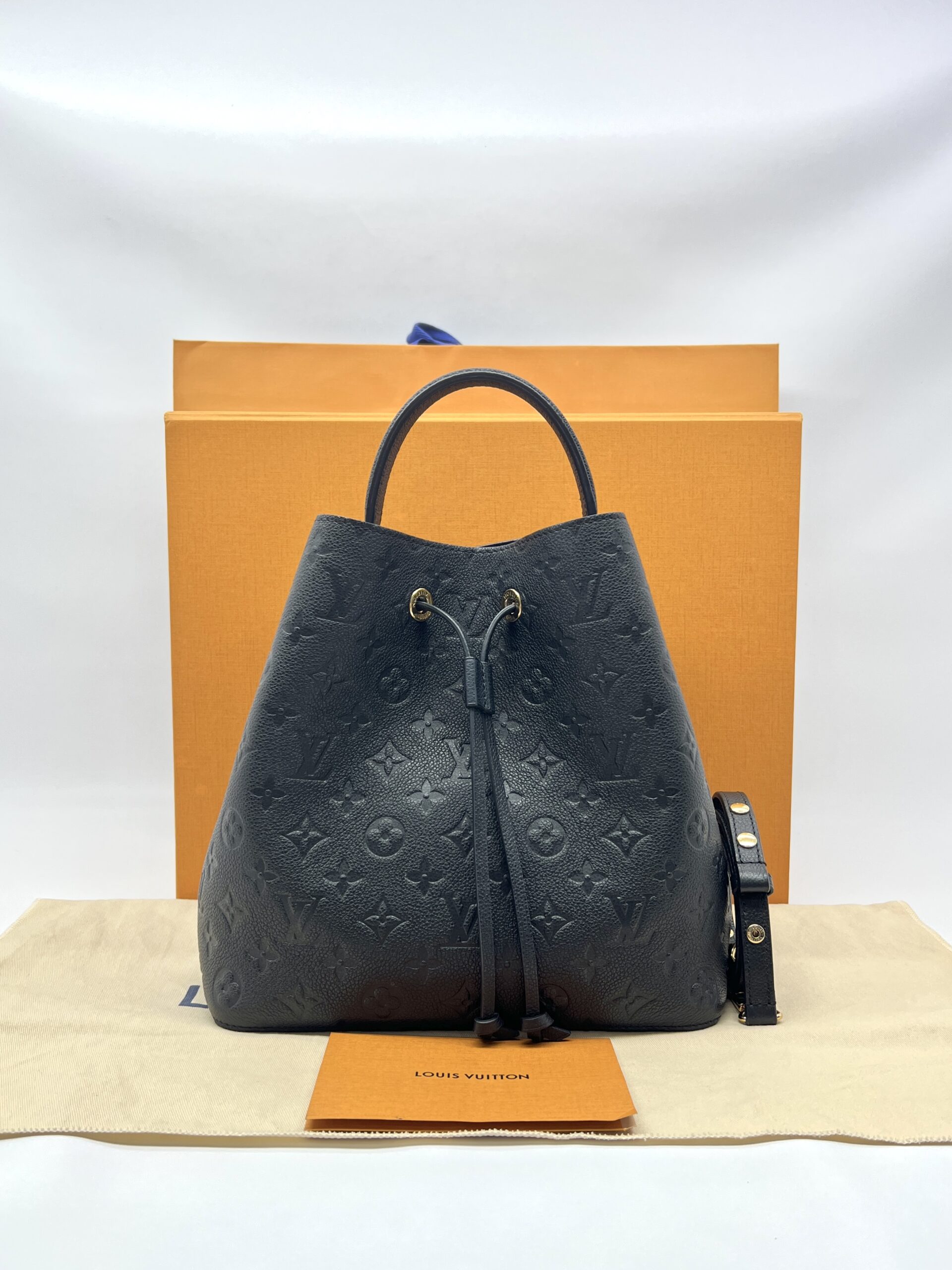 Louis Vuitton Neo Noe MM Monogram Empriente Black