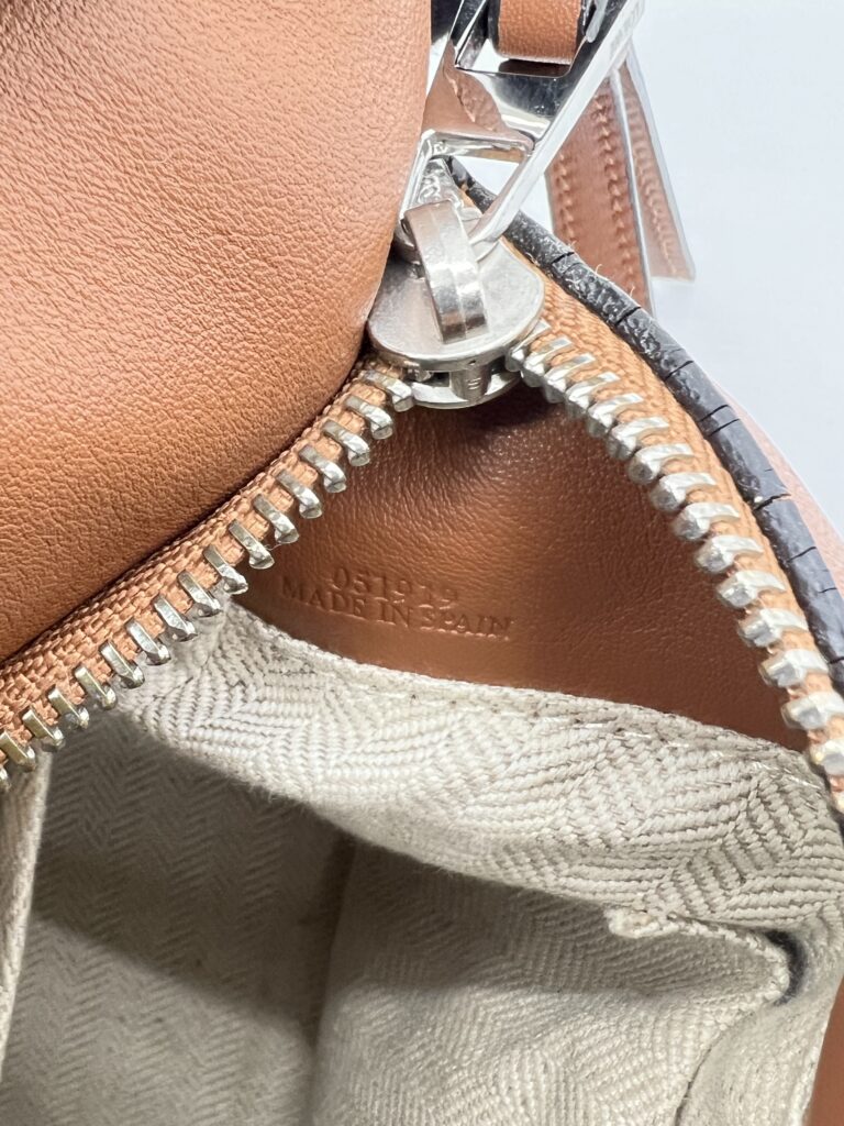 Loewe Puzzle Small Tan GHW