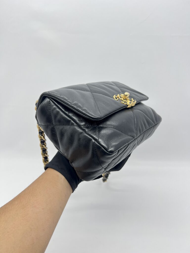 Chanel C19 Small Black